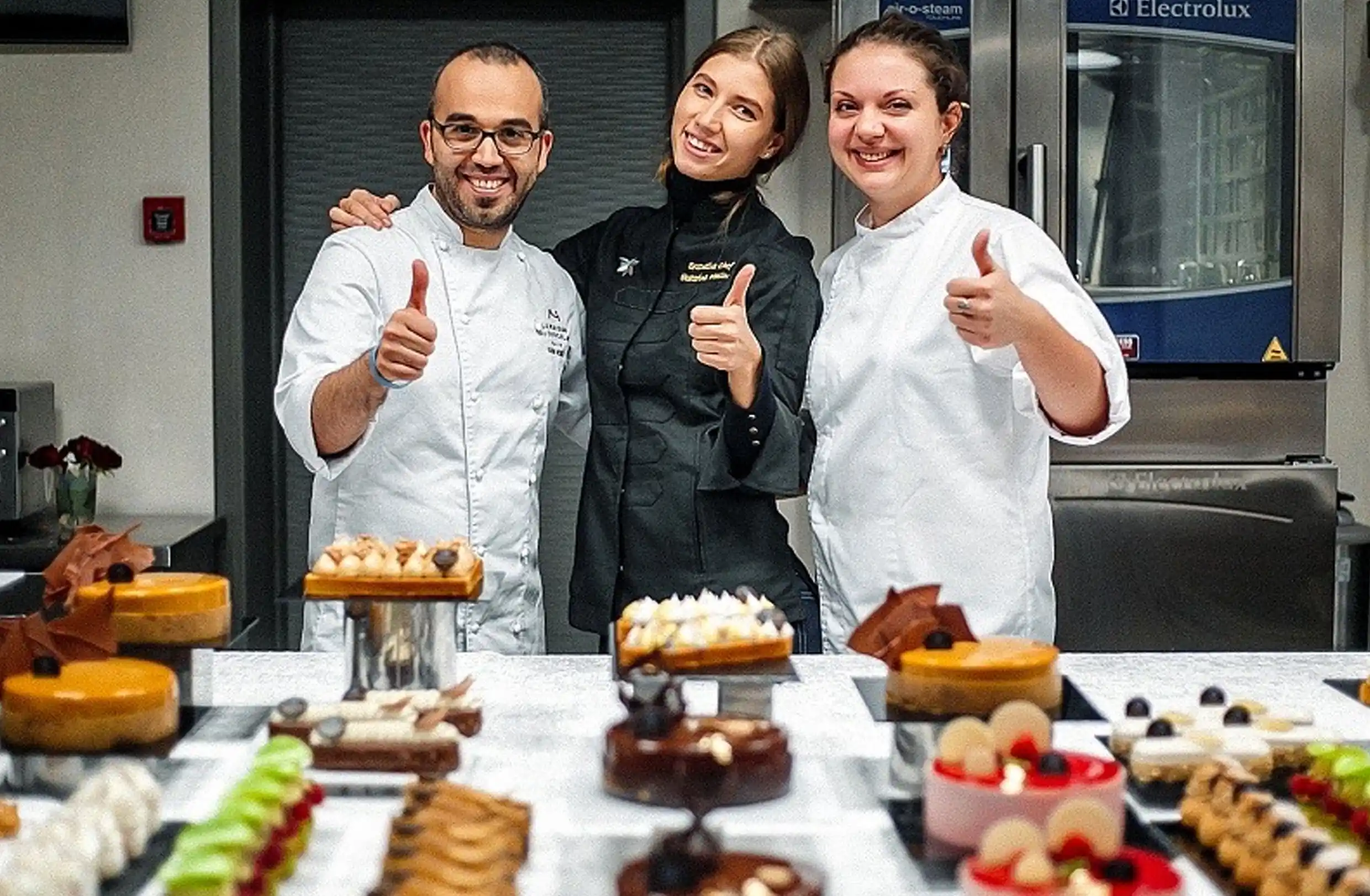 Команда кондитеров Sunny Quendrix